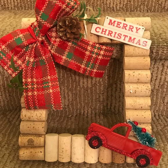 Cork wreath - Picture 2 of 3